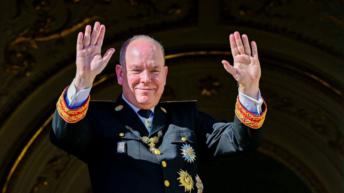 image of Prince Albert II underwent a medical treatment on his scalp.