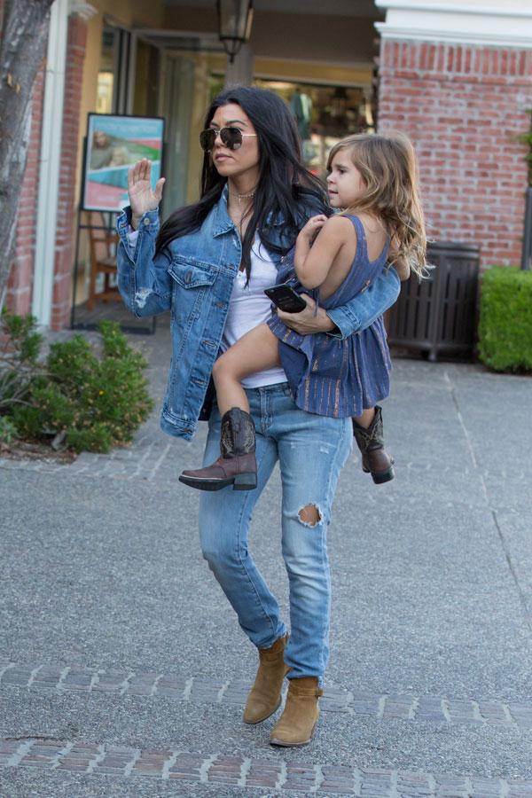 Kourtney kardashian scott disick split custody battle