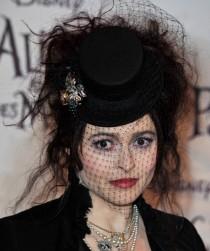 2010__05__okmagazine horoscopes helenabonhamcarter 210×300.jpg