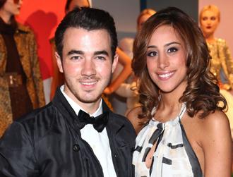 Kevin danielle jonas april30.jpg