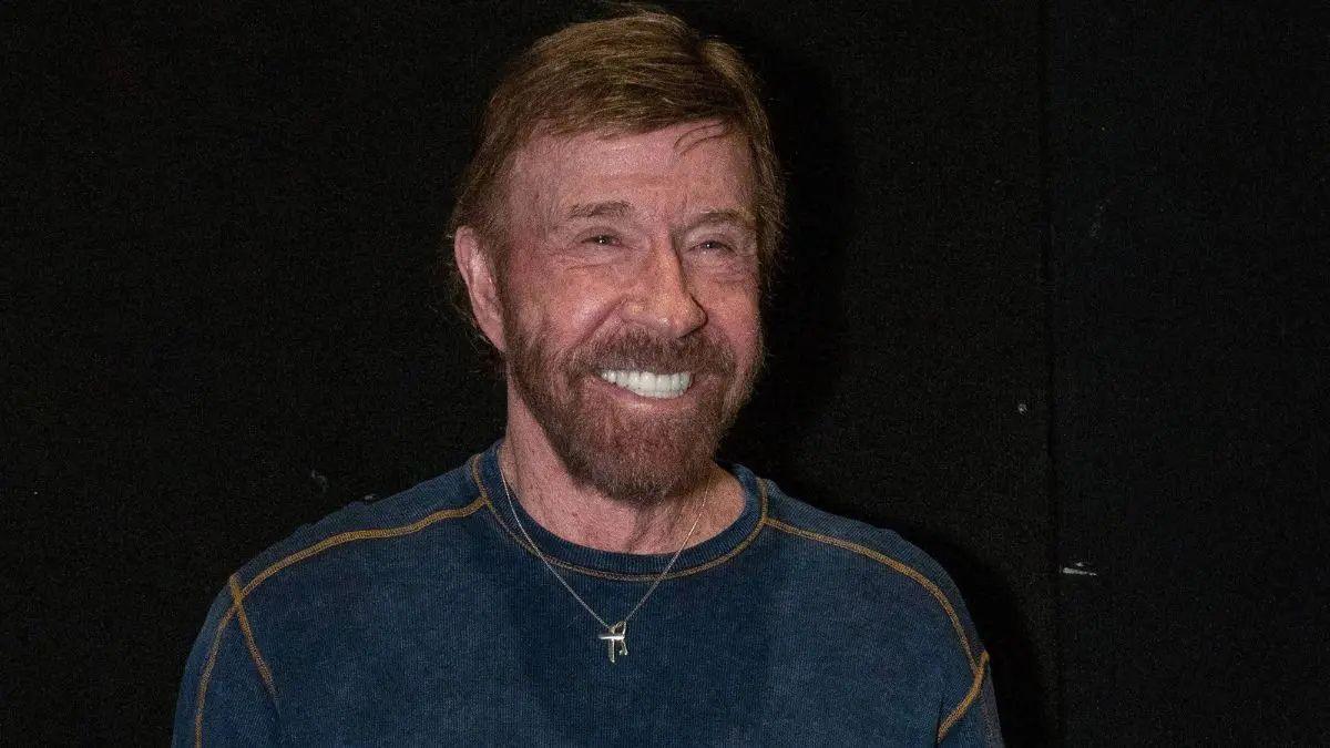 Photo of Chuck Norris allegedly had two heart attacks on the same day in 2017.