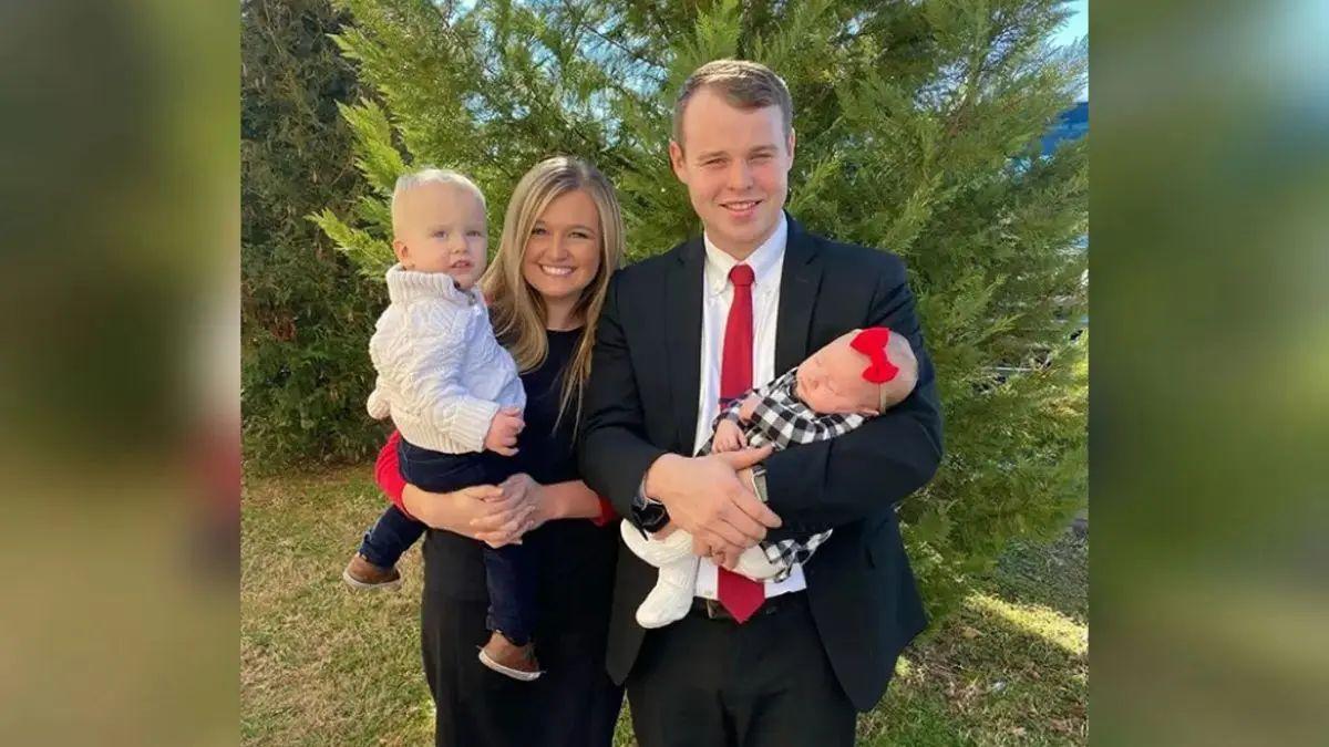 image of Kendra and Joseph Duggar have four children.