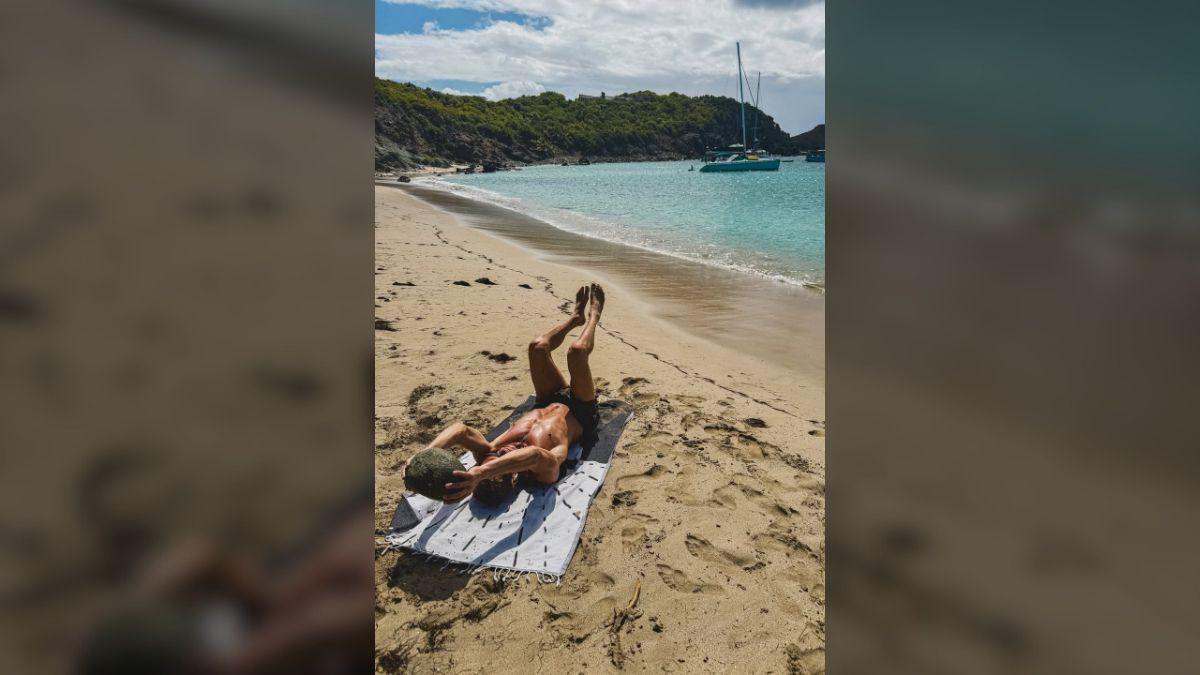 Photo of Fans noticed Ryan Seacrest's slimmer appearance during an episode of 'Wheel of Fortune.'