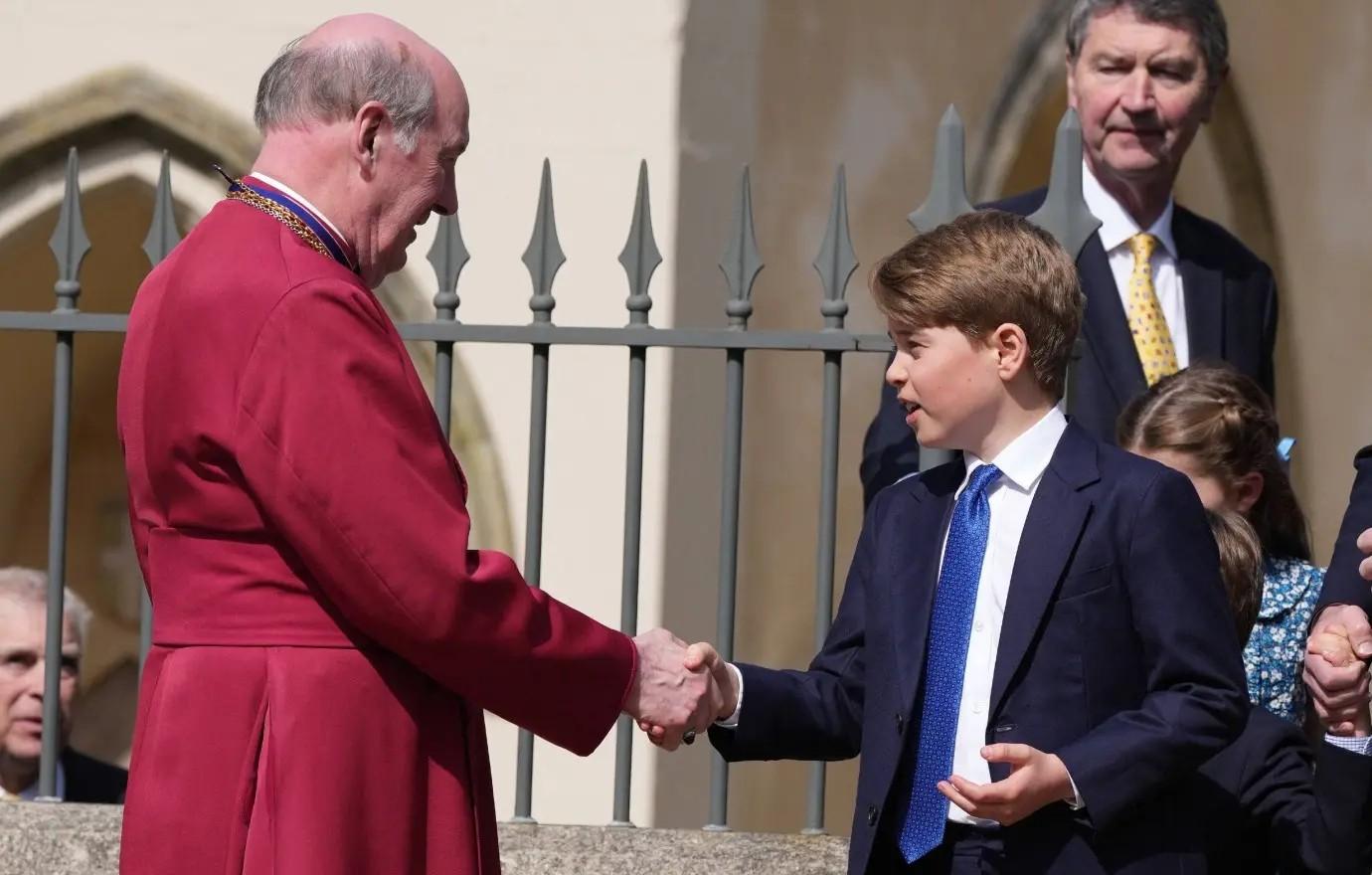 easter sunday royal family st georges chapel photos