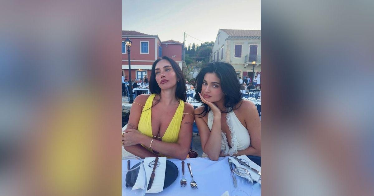 image of The model posed with Kylie Jenner during a dinner.