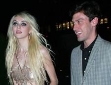 2009__09__main_tm0909_h 225×172.jpg