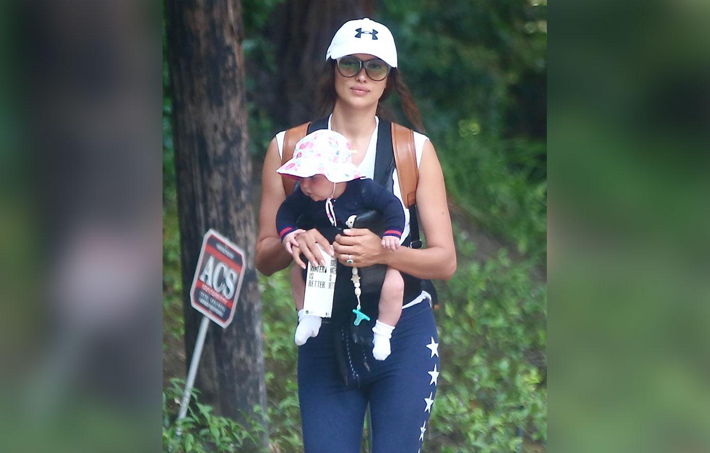 Irina Shayk Baby Daughter Lea De Seine Photos 05