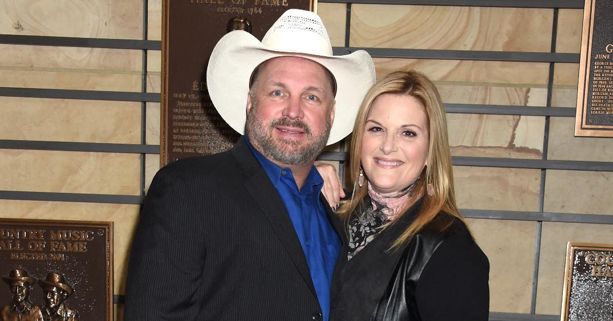 Photo of Garth Brooks and Trisha Yearwood. 