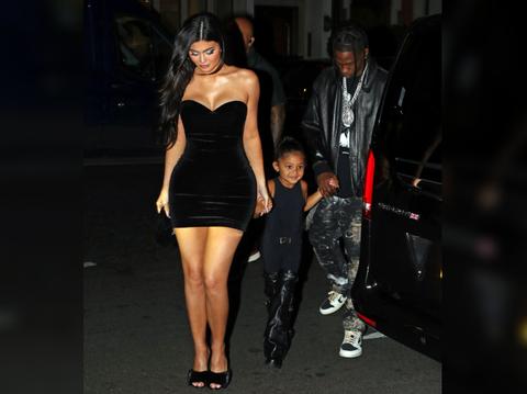 kylie jenner travis scott stormi dinner nobu shop