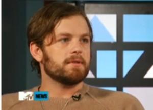 2010__10__Caleb_Followill_Oct22news 300×217.jpg