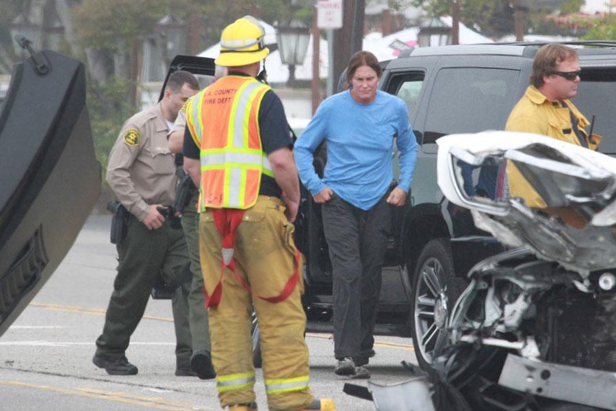 Bruce jenner talking while driving akm