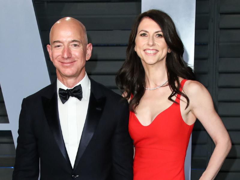 //jeff bezos ex wife mackenzie scott powerful richest women of