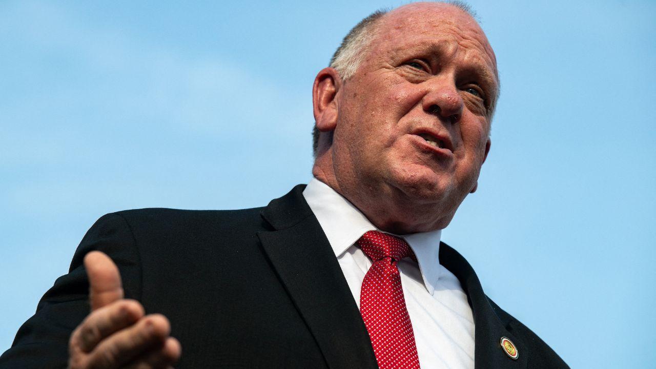 Photo of Tom Homan says ICE has great care.