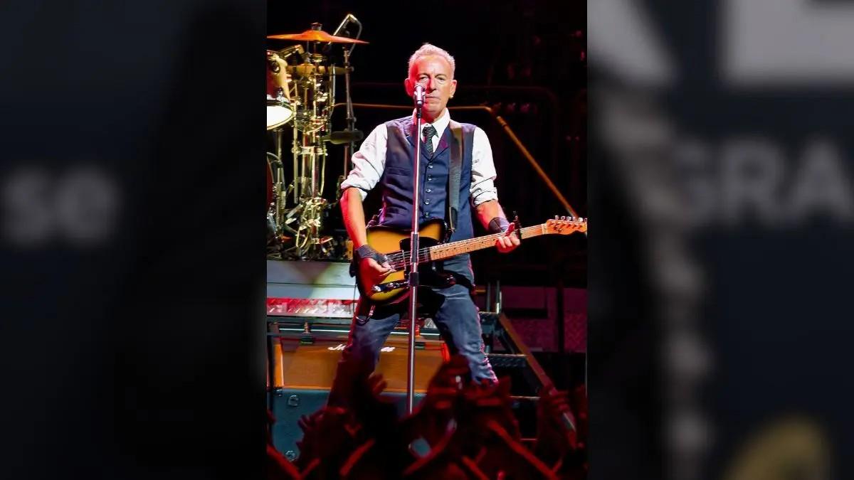 image of Donald Trump has called the singer a 'dried-up prune' on Truth Social.