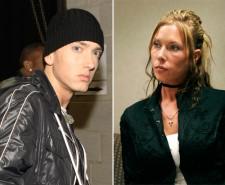 2010__02__eminem_Feb4_mb 225×185.jpg