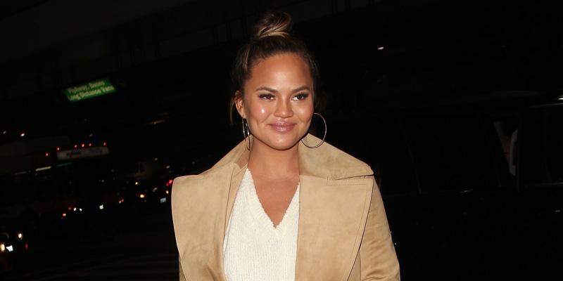 Chrissy Teigen twins