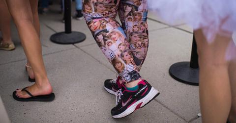 High school leggings ban feature