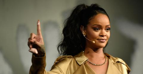 Rihanna VS post pic final