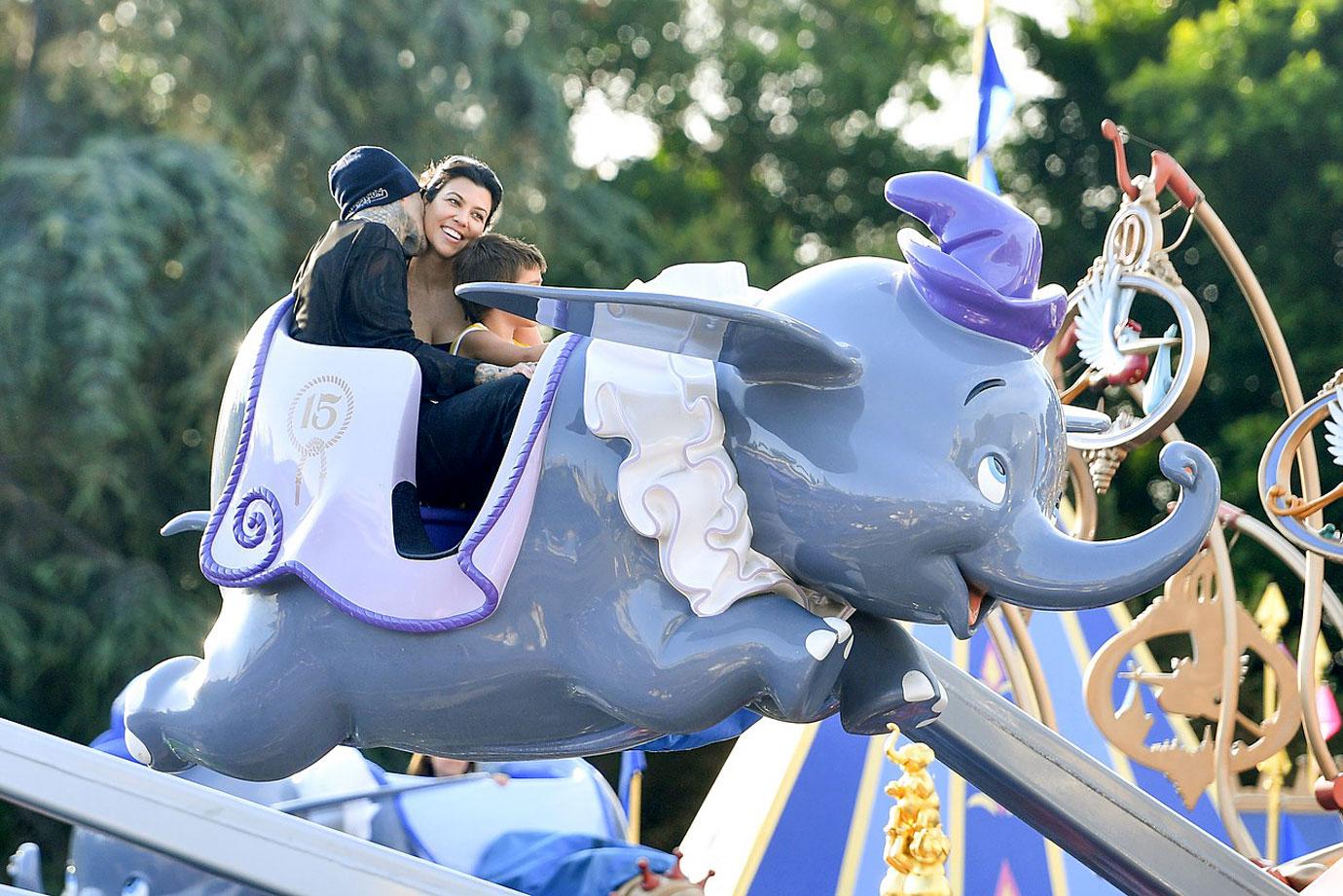 kourtney kardashian and travis barker at disneyland