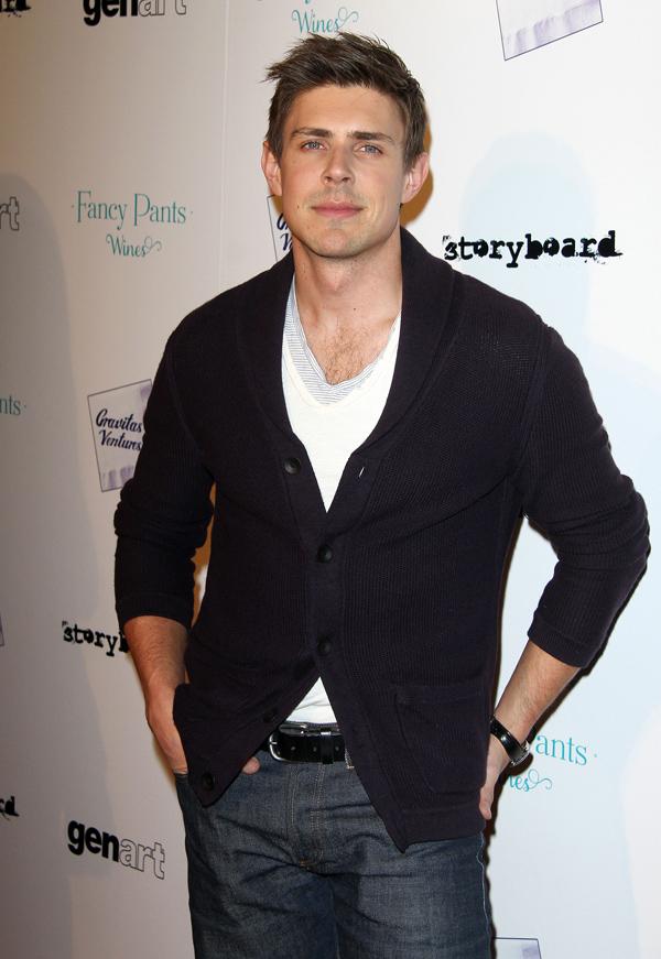 chris lowell hot