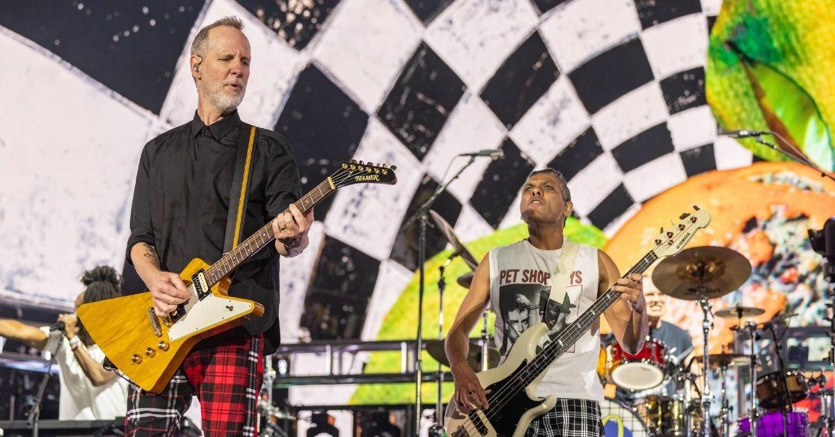 image of Tom Dumont expressed gratitude that he is still able to play guitar and continue performing music.