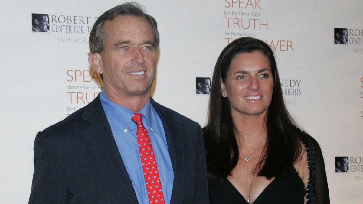 photo of robert f. kennedy jr. and mary richardson kennedy