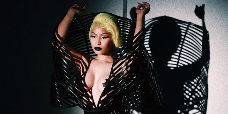 Nicki Minaj: Striped Dress, Nude Pumps