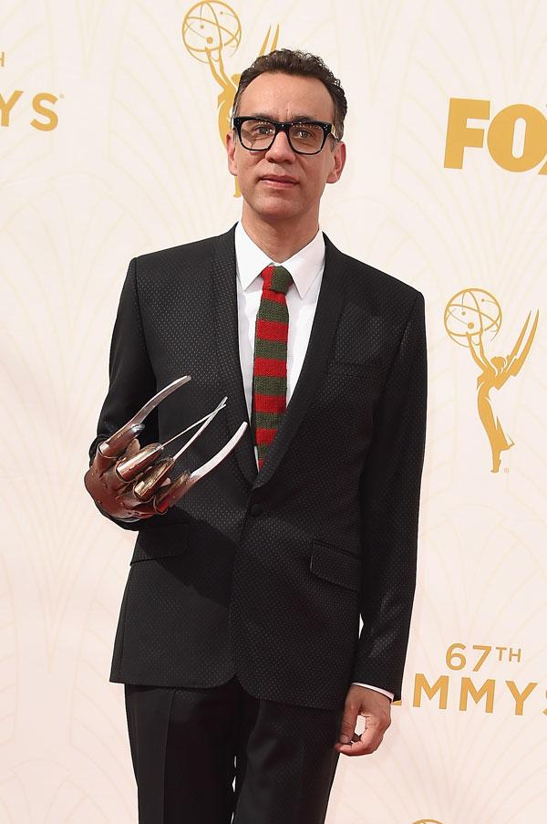 Fred armisen 2015 emmys red carpet 04