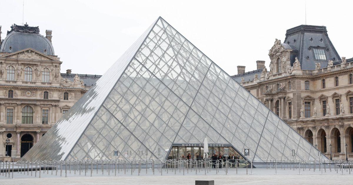 Image of Jenna Bush Hager thinks the Louvre heist suspects are attractive.