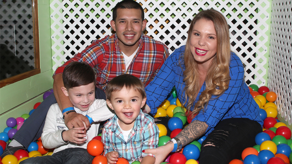 Kailyn lowry book signing family 09