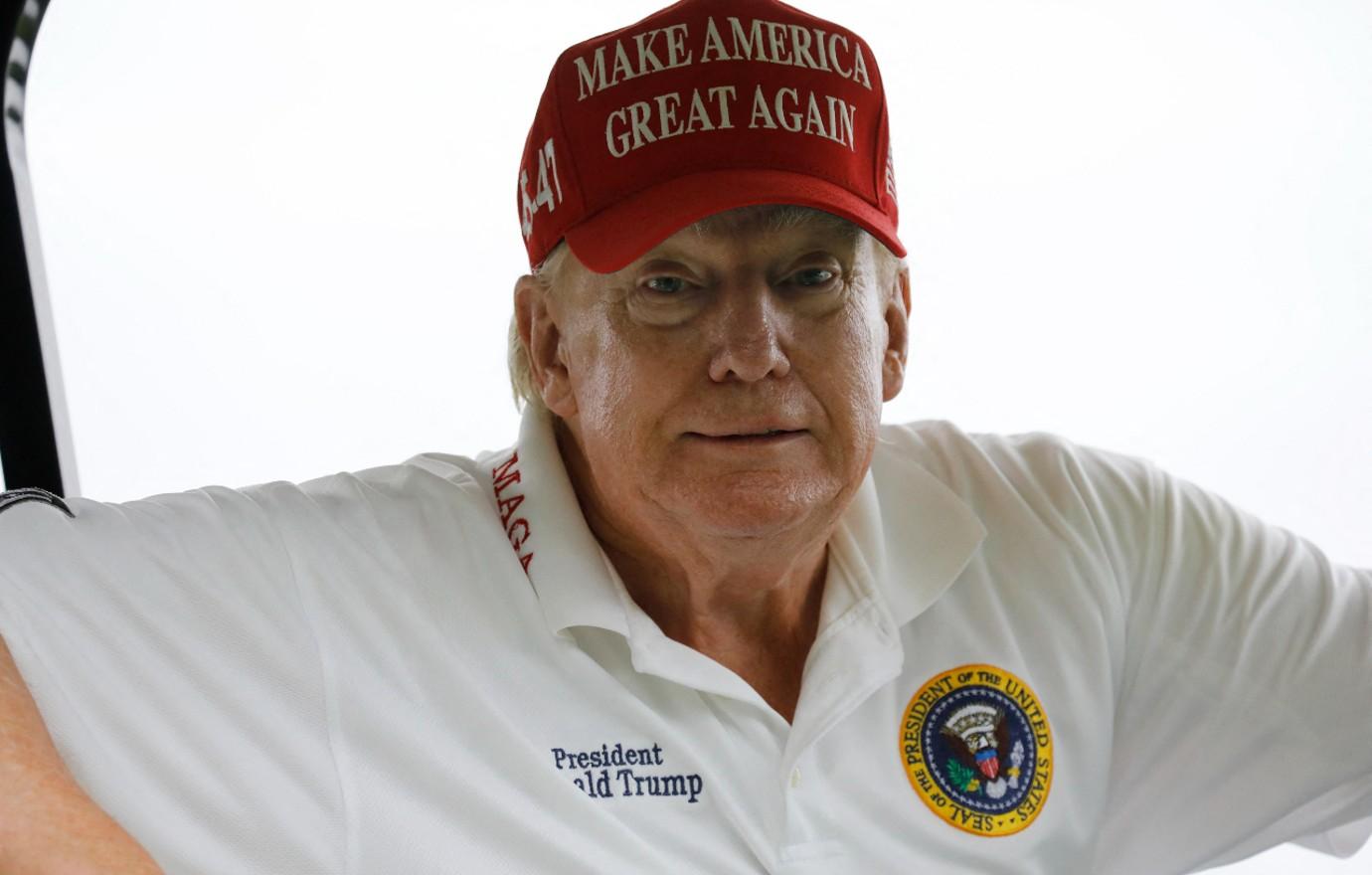 donald trump backlash lying golf skills commander in cheat