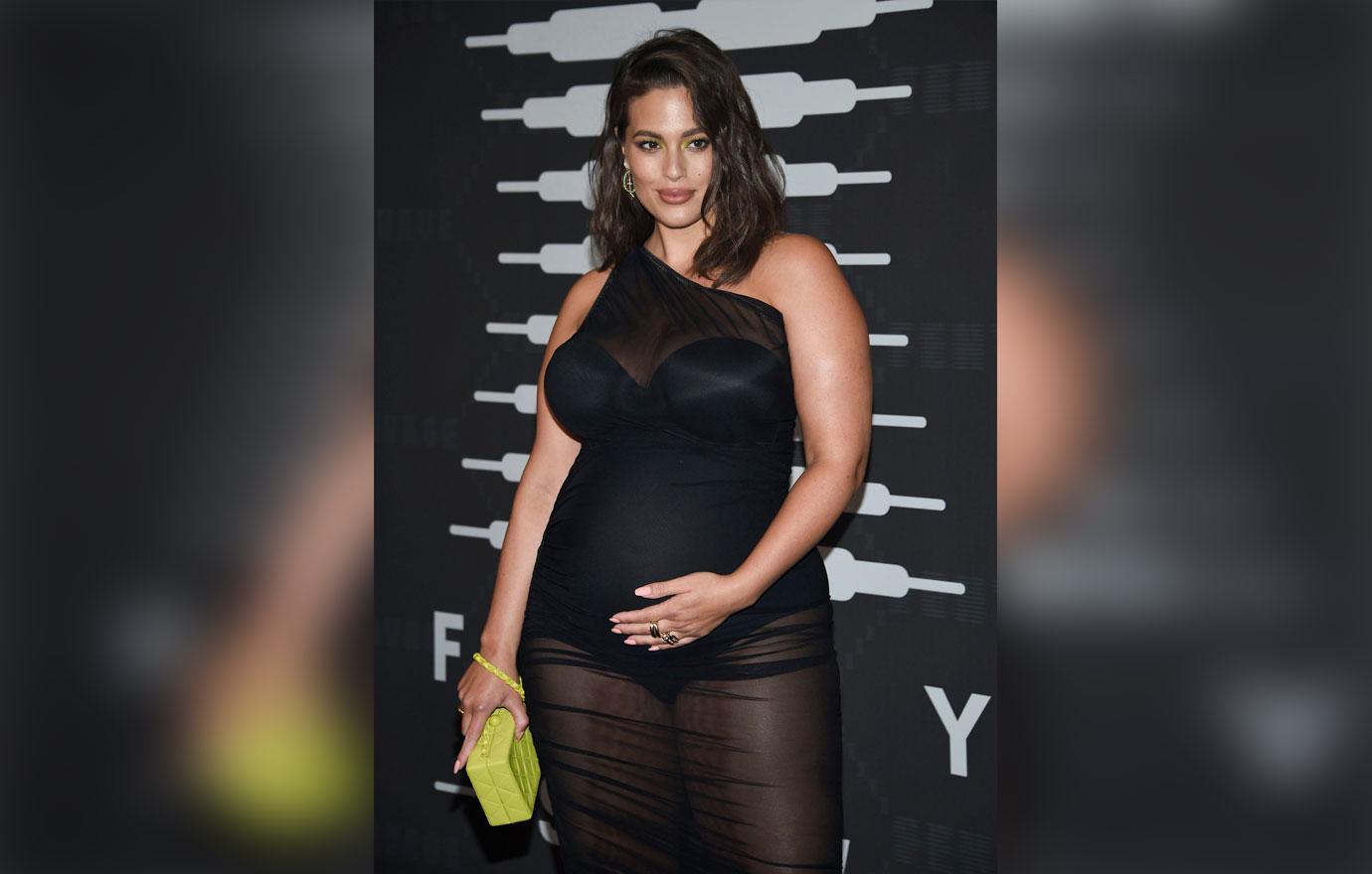 Ashley Graham Cries Stretch Marks Photo