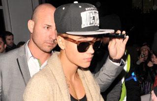 Justin bieber teaser_319x206_0.jpg