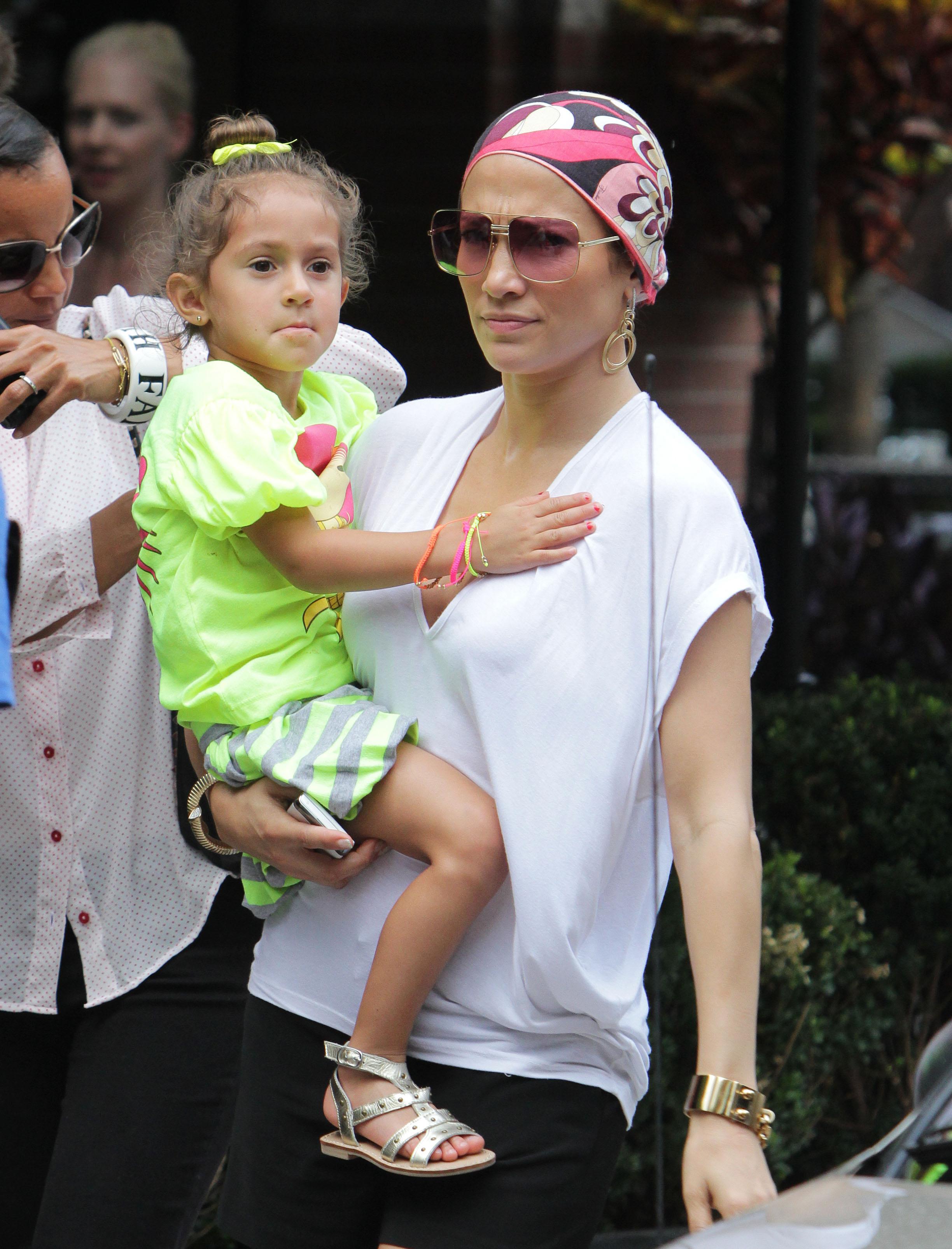 Jennifer lopez casper smart july18 0098_ _1.jpg