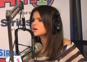 2011__03__Selena_Gomez_March17news_01 300×214.jpg