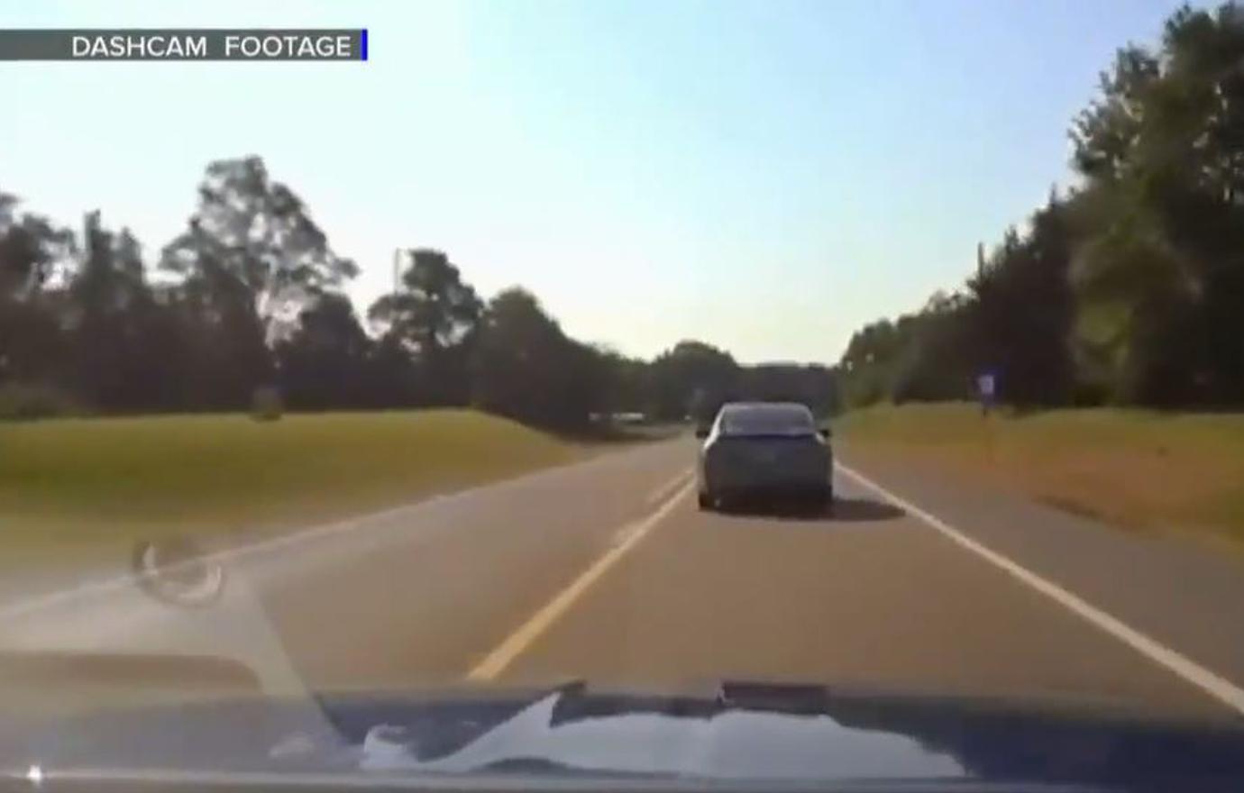 dashcam footage catches daring mph police chase