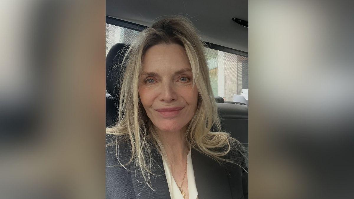 michelle pfeiffer most stunning selfies photos