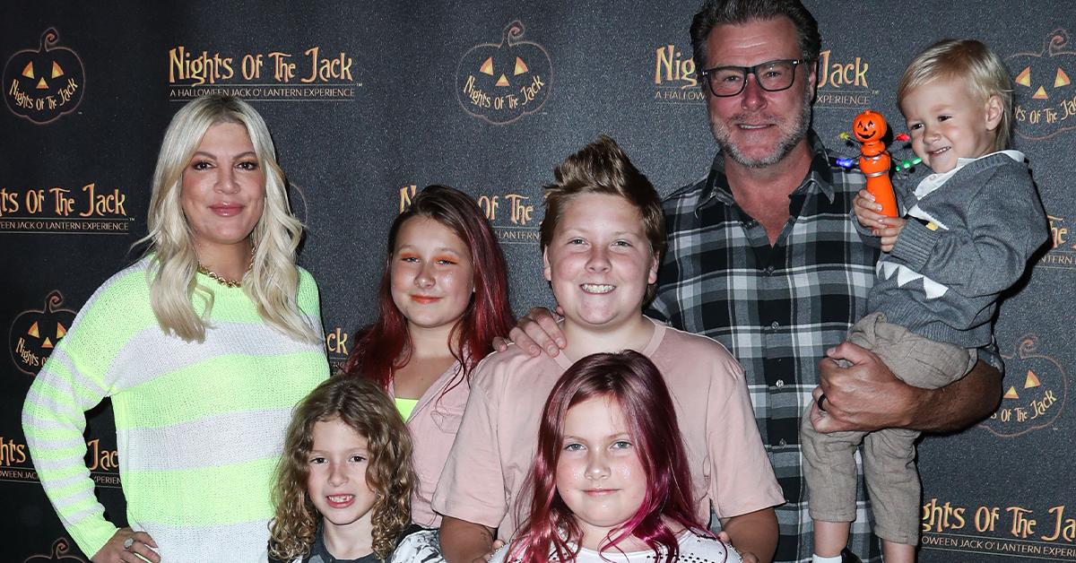 tori spelling celebrated new years eve family pp