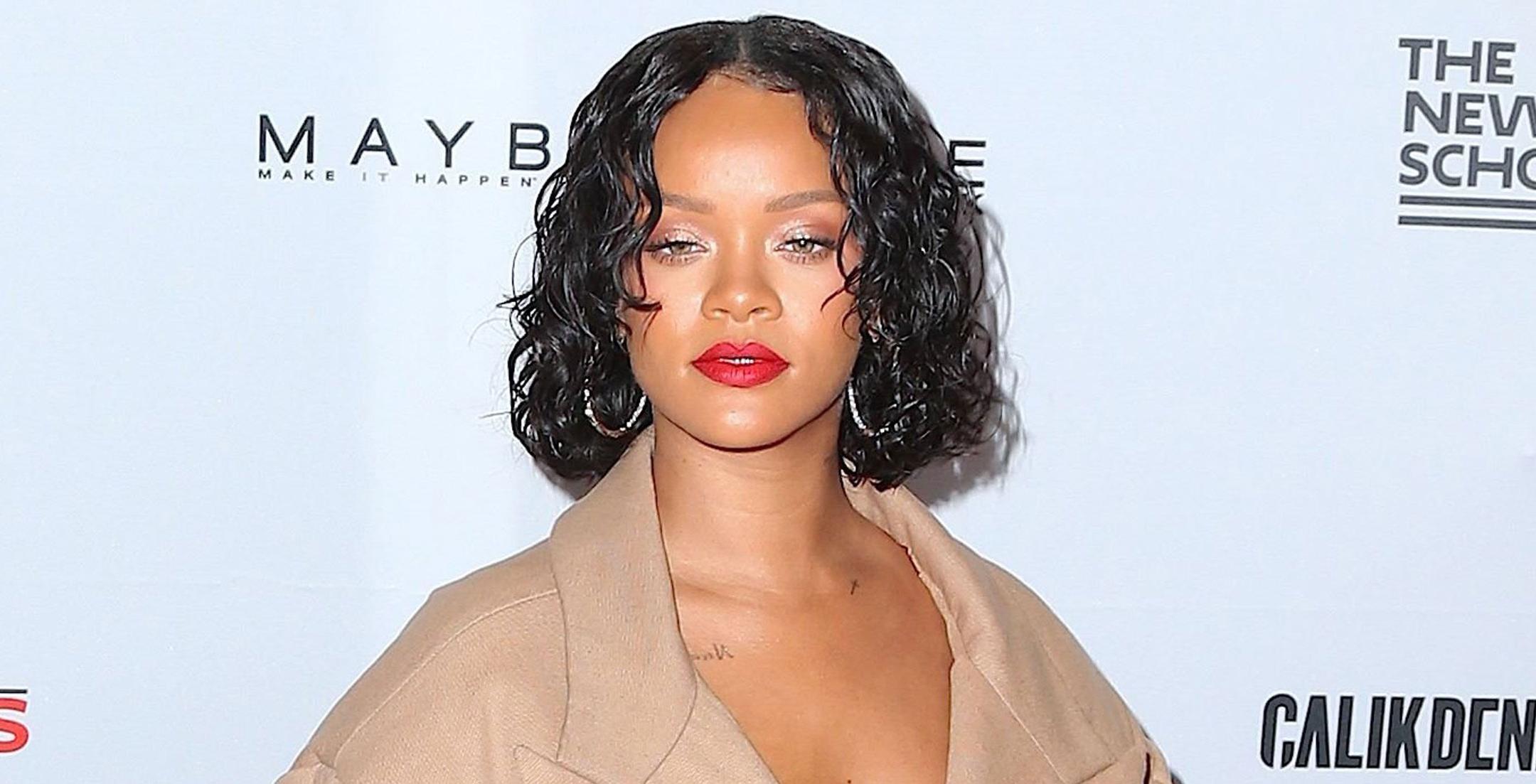 [PHOTOS] Body Shamers Blast On Rihanna Weight Gain