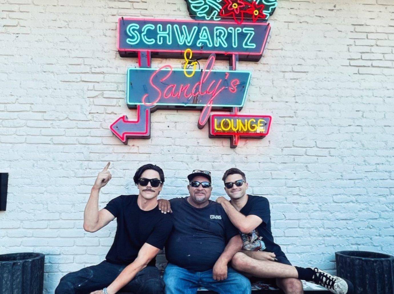 tom sandoval trolled schwartz sandys lounge closing post scandoval