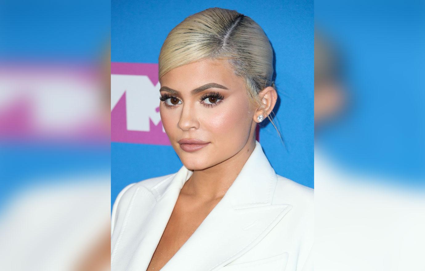 Kylie jenner claims bullied by whole world 1