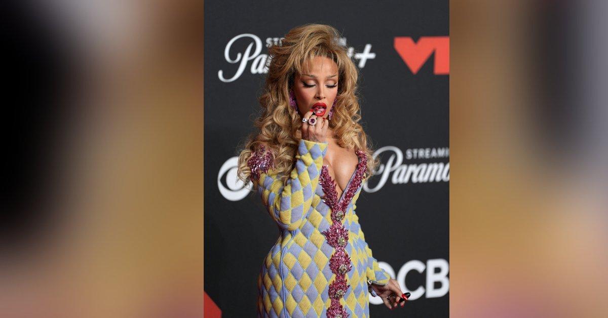 Photo of Doja Cat at the 2025 VMAs
