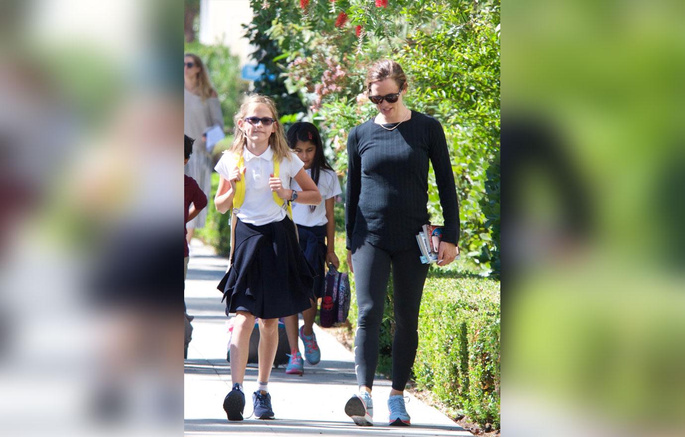 Jennifer garner kids school 4