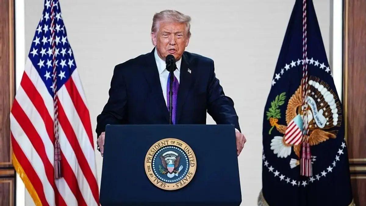 Photo of Donald Trump said he's 'not a fan' of Pope Leo XIV.