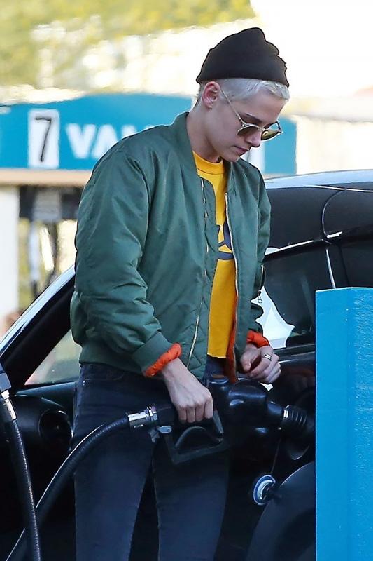 *EXCLUSIVE* Kristen Stewart heads to her ex&#8217;s house in LA