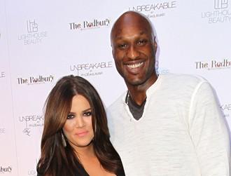 Khloe kardashian april9 64.jpg