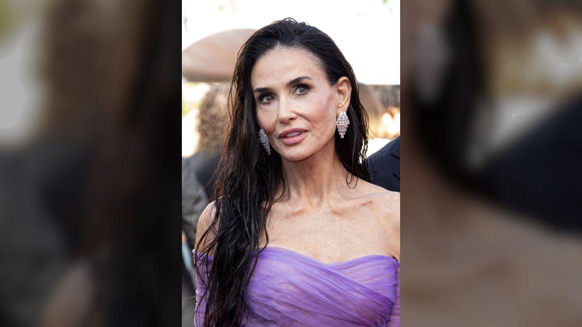 Photo of Fans shared their opinions in Demi Moore's stylist Brad Goreski's comments section.