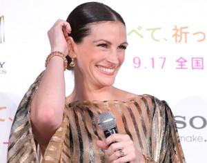 2010__08__Julia_Roberts_Aug19_231 copy 300×236.jpg