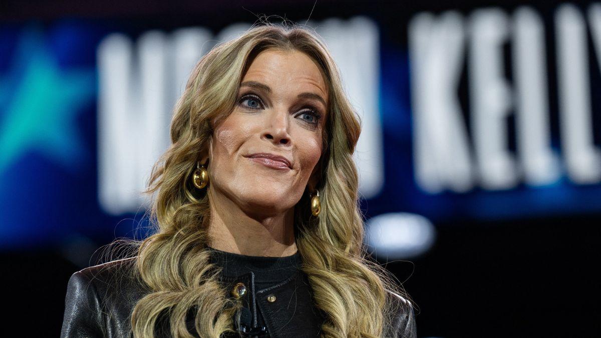 Image of Megyn Kelly criticized the scale of the celebrity-filled ceremony.