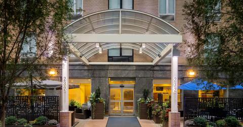 why holiday inn express chelsea nomad area is one of the best places to stay in new york city